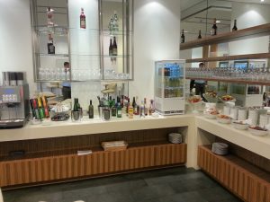 View on the bar in the lounge of JAL - Japan Airlines and its oneworld partners in Frankfurt's Terminal 2.