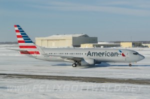 American Airlines - Boeing 737-800 - N894NN at Detroit Metro Airport DTW during snow