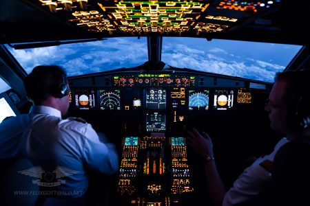 Lufthansa Airbus A321-200 Cockpit at night