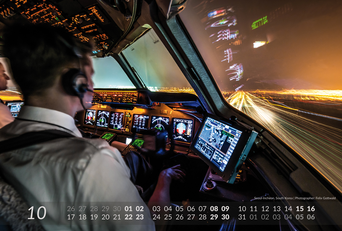 MD-11 Aviation Calendar 2016 - 10