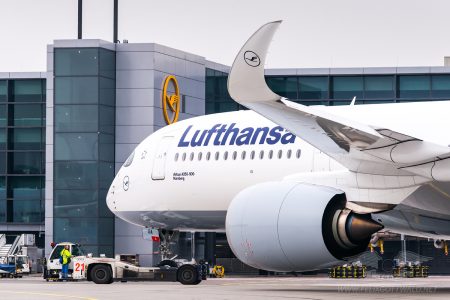 Lufthansa Airbus A350 D-AIXA in FRA 39