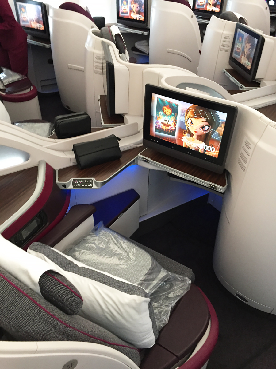 Qatar Airways Airbus A350-900 - Business Class seat