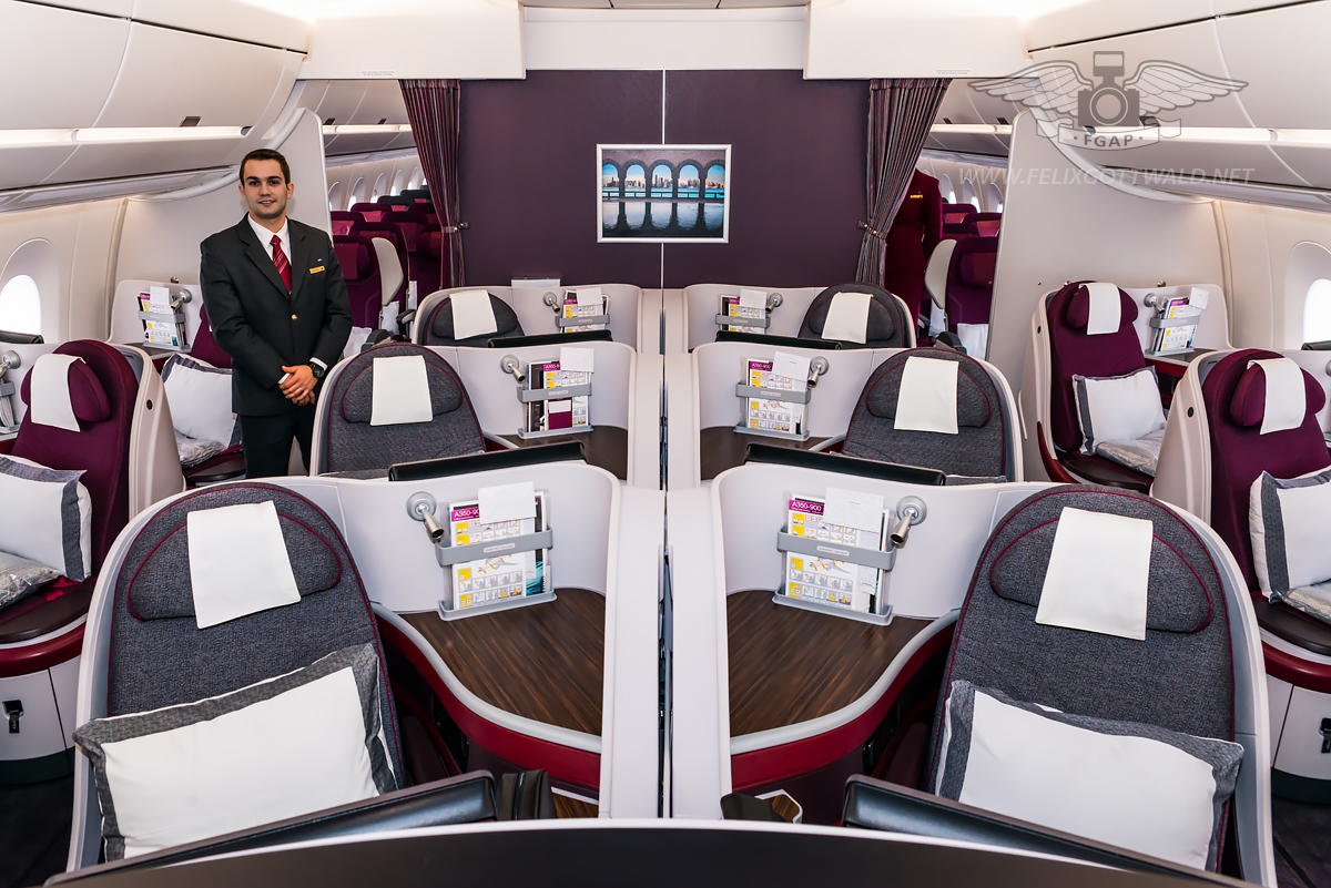 Qatar Airways Airbus A350-900 - Business Class seat